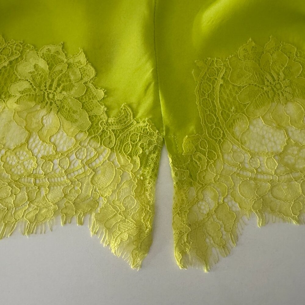 Gold Hawk Coco Lace Silk Cami Lime NWT, Size M - Picture 12 of 16